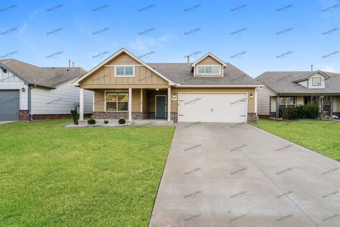 3417 East Quebec Street