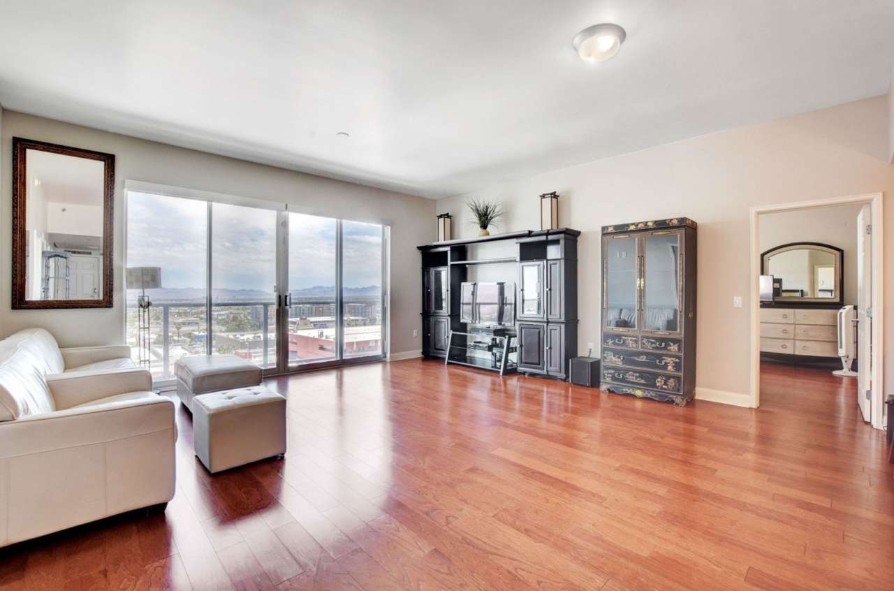 Fully Furnished Modern 2-Bedroom Condo at The Ogden – Luxury Living in the Heart of Downtown! * MOVE IN SPECIAL *