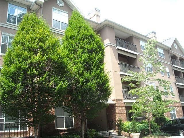 5559 Glenridge Drive