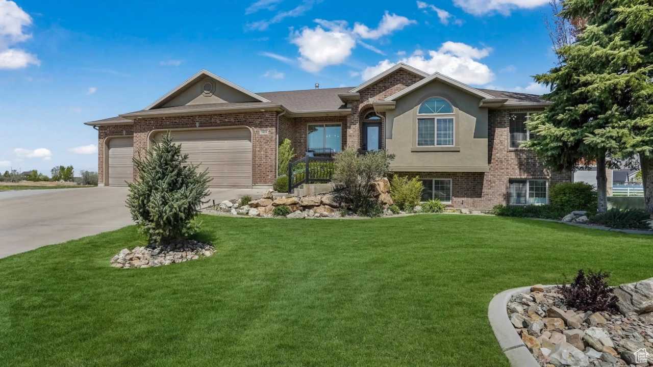 1418 W 475 S