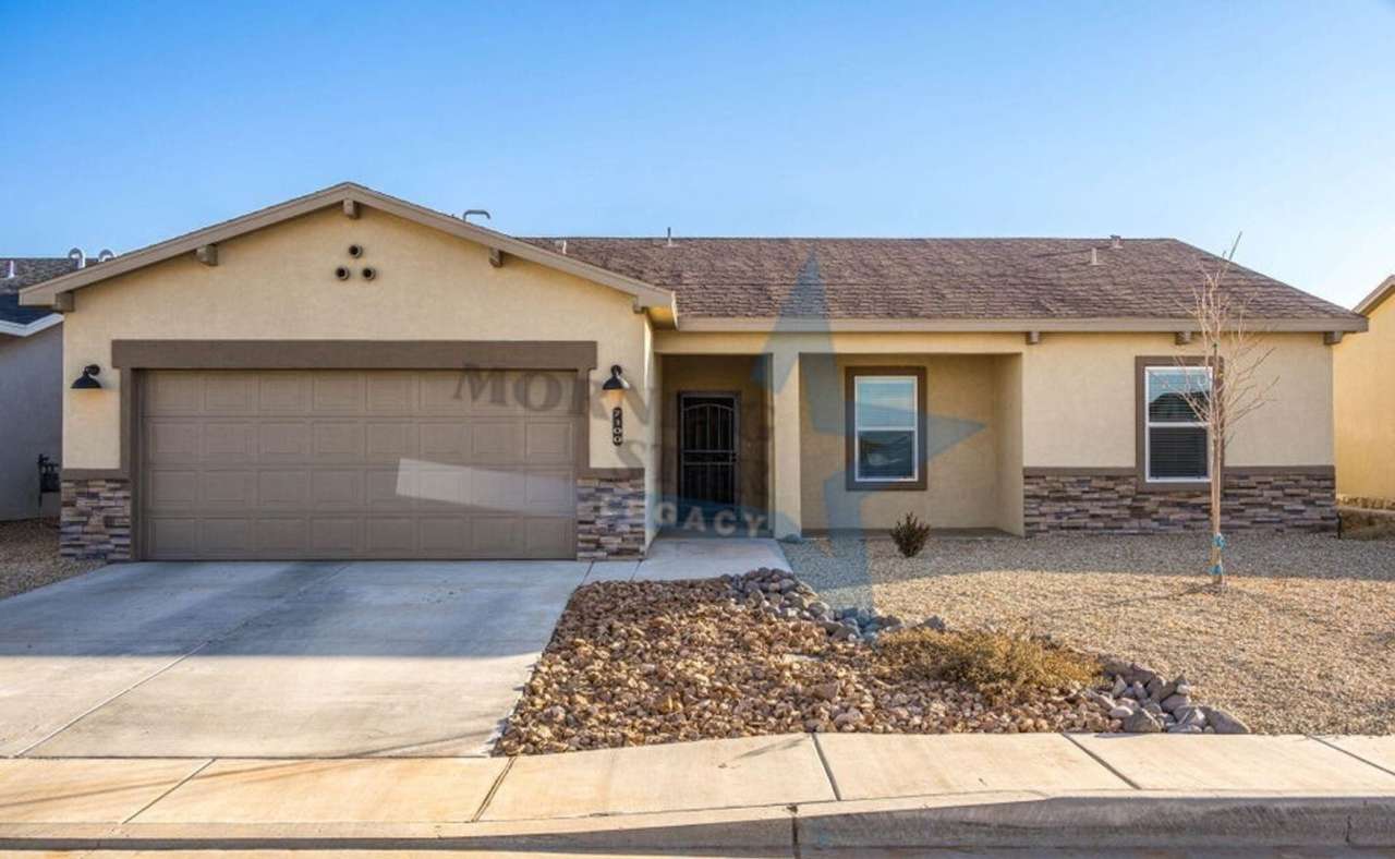 Nearly New Home! Near Nasa/White Sands- backyard will be xeriscaped!