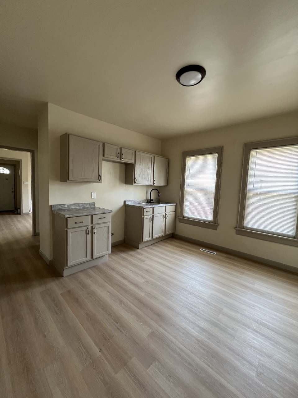 2913-2915 North 21st Street