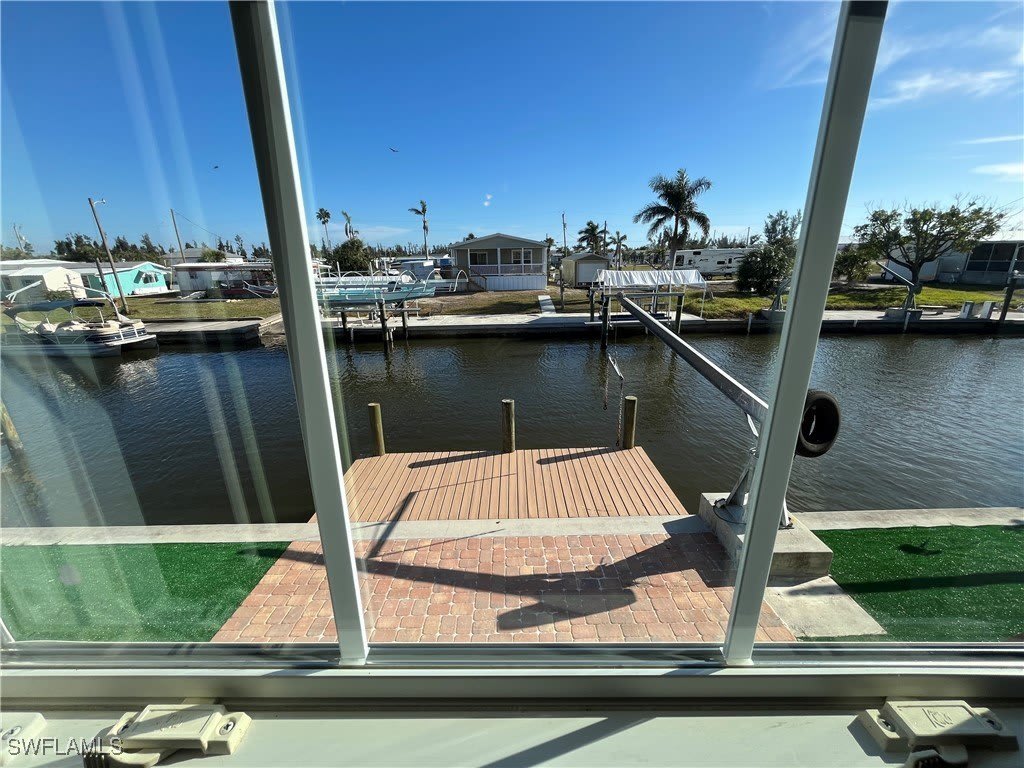 5109 Flamingo Drive