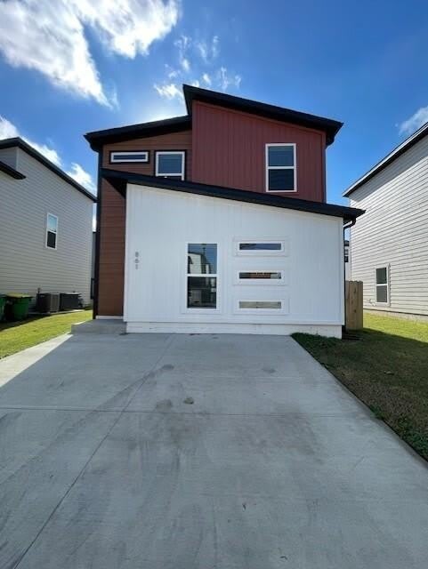 861 Massachusetts  AVE