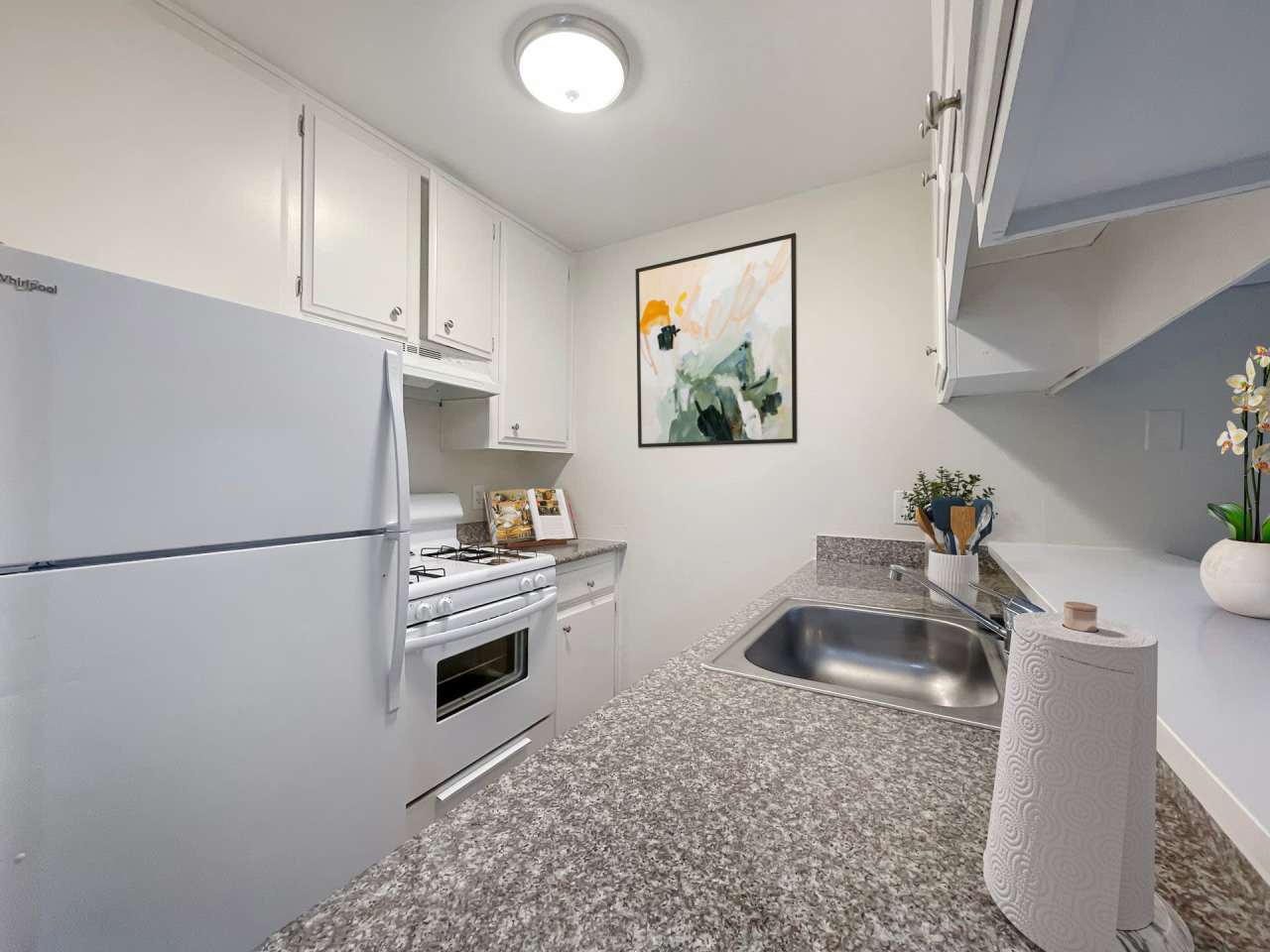 419 West Flora Street