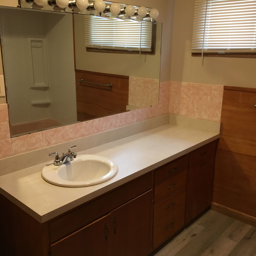 Nicely Remodeled 3 Bed 1.25 bath home