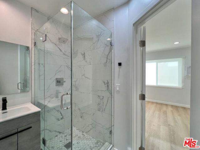 901 South Barrington Avenue