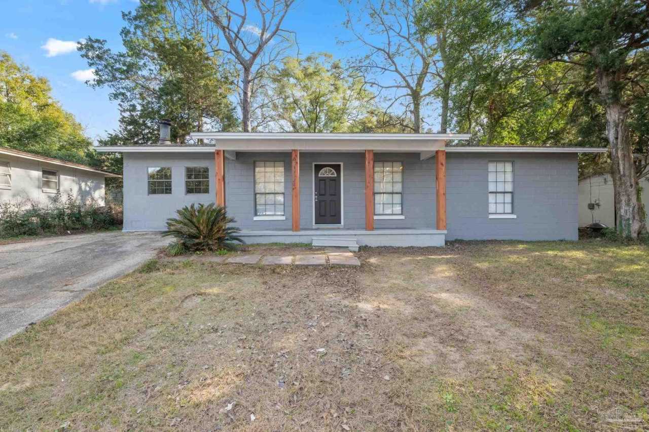 6406 Fairview Dr