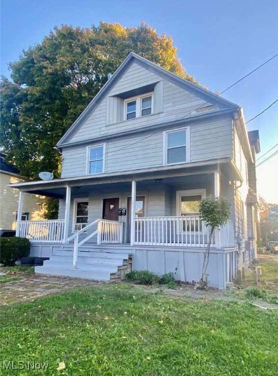 581 Schiller Avenue unit: 1