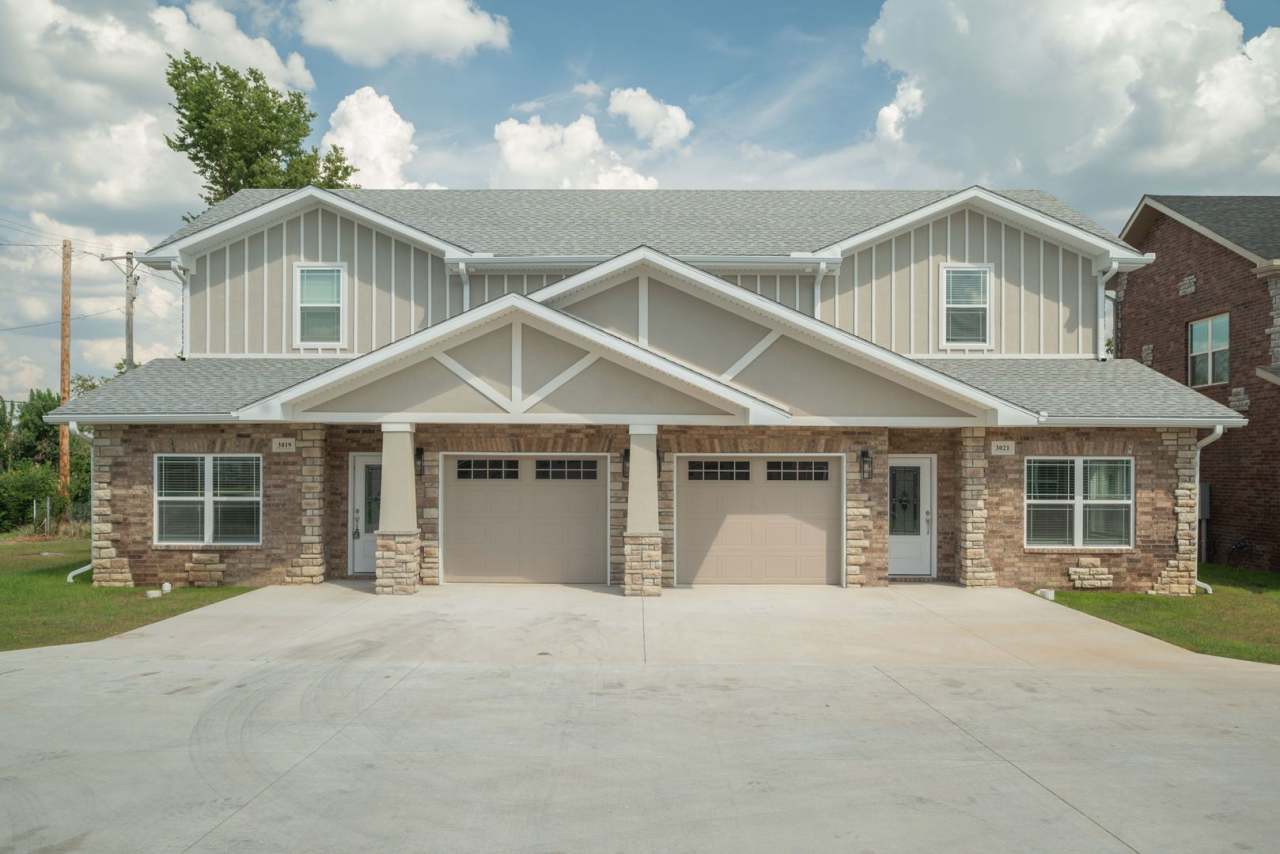 Brand New 2-Bed/3-Bath Townhouse in Joplin! RENT-$1395/DEPOSIT-$1,395