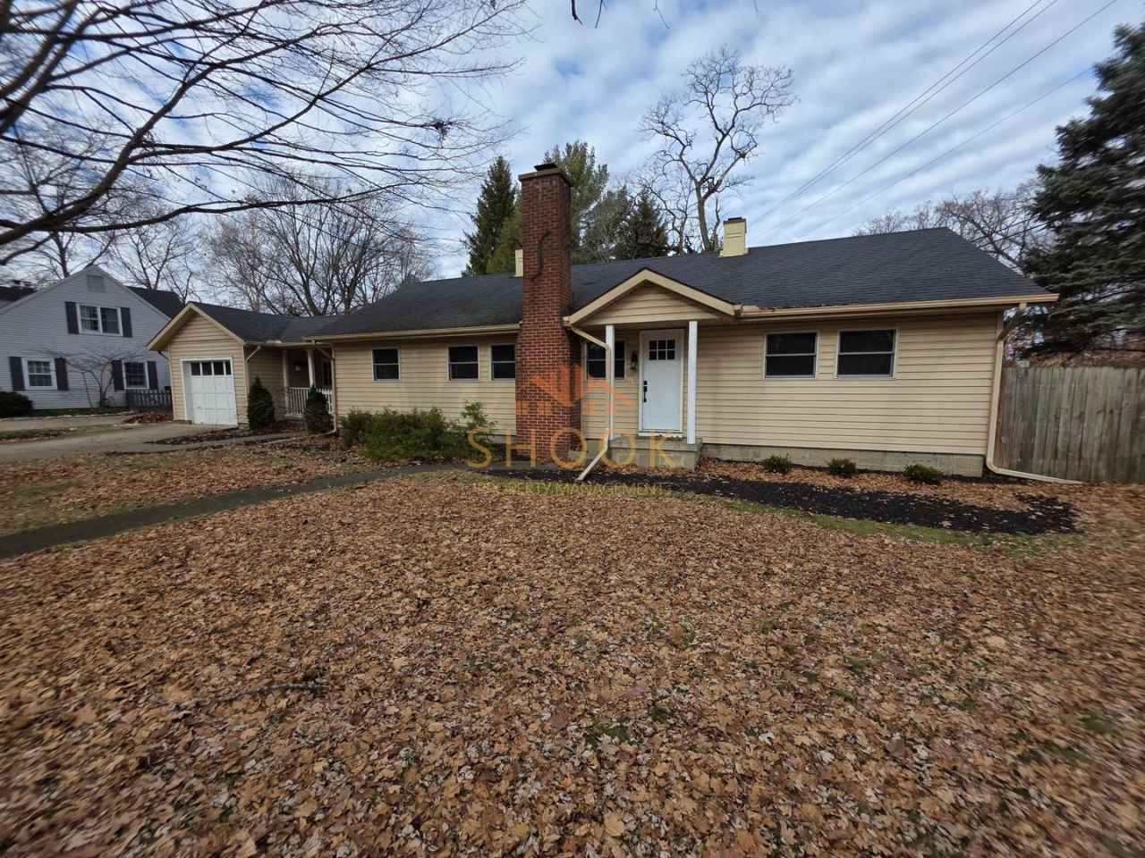 UPDATED RANCH CLOSE TO CAMPUS + LOTS OF AMENITIES