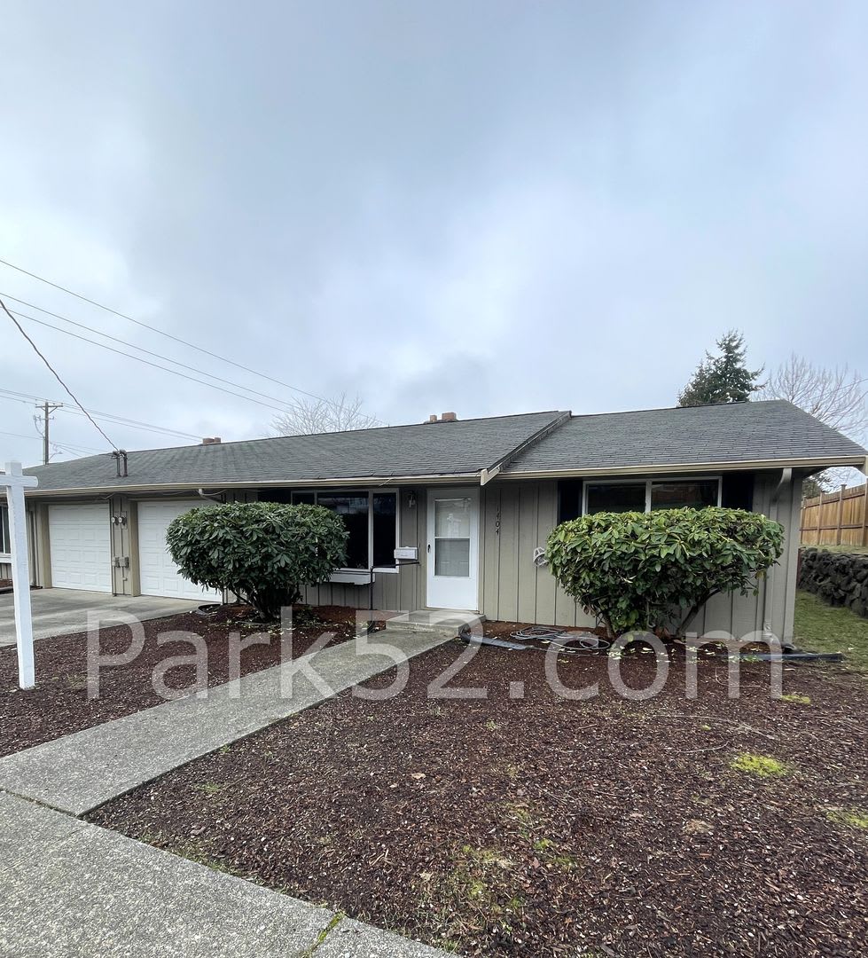 North Tacoma Duplex