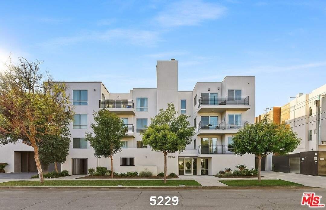 5229 Willowcrest Ave