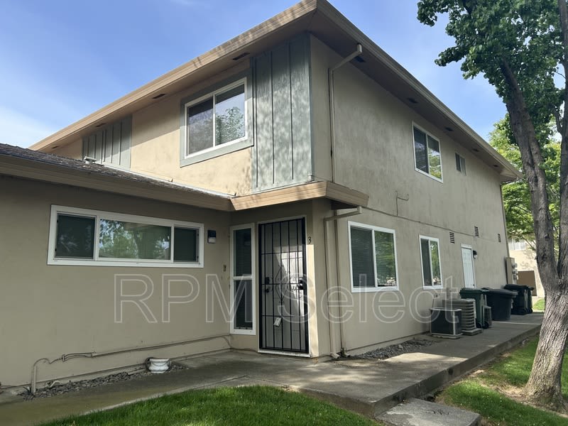 5103 Rhode Island Dr