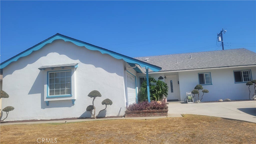 1926 S Shadydale Avenue