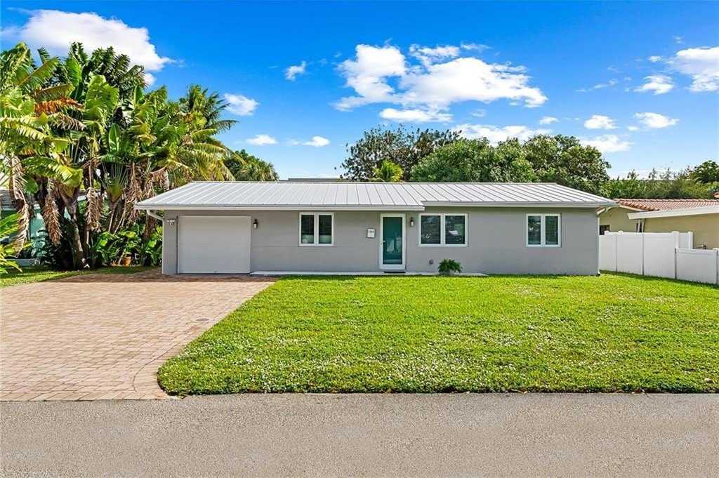 2360 NE 15th Terrace