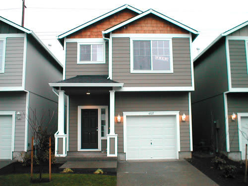 4327 SE Chelsea Lane ~ Beautiful Home with Great Features!