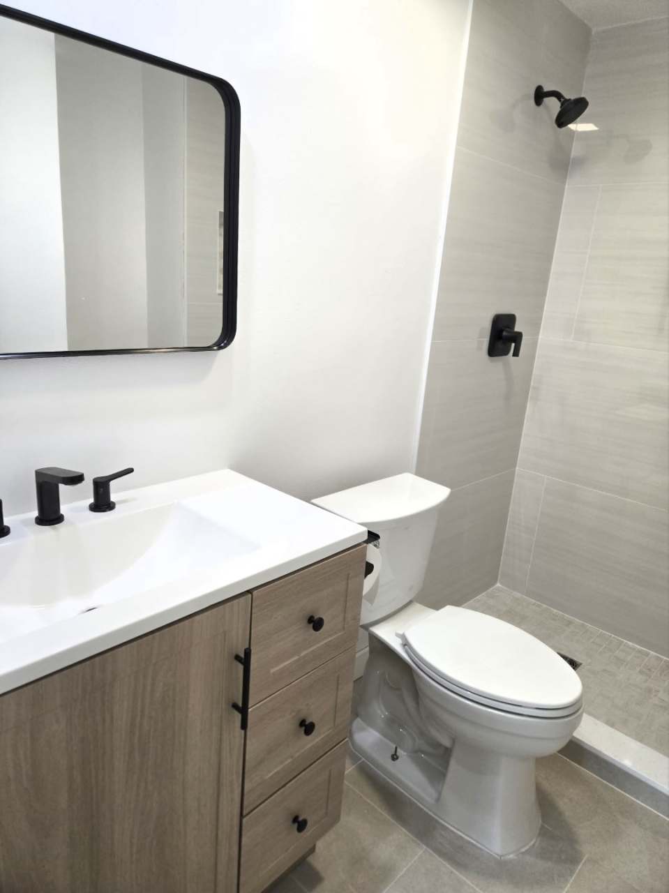 5347 Emerald Isle Dr