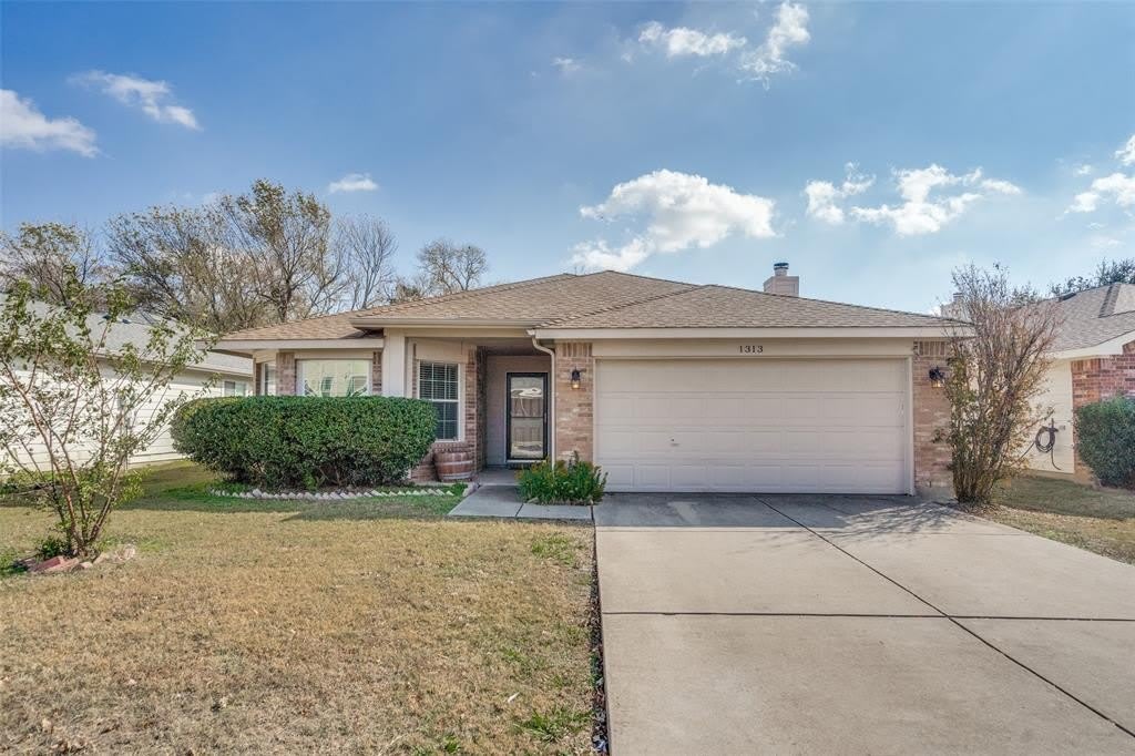 1313 Oak Hollow Lane