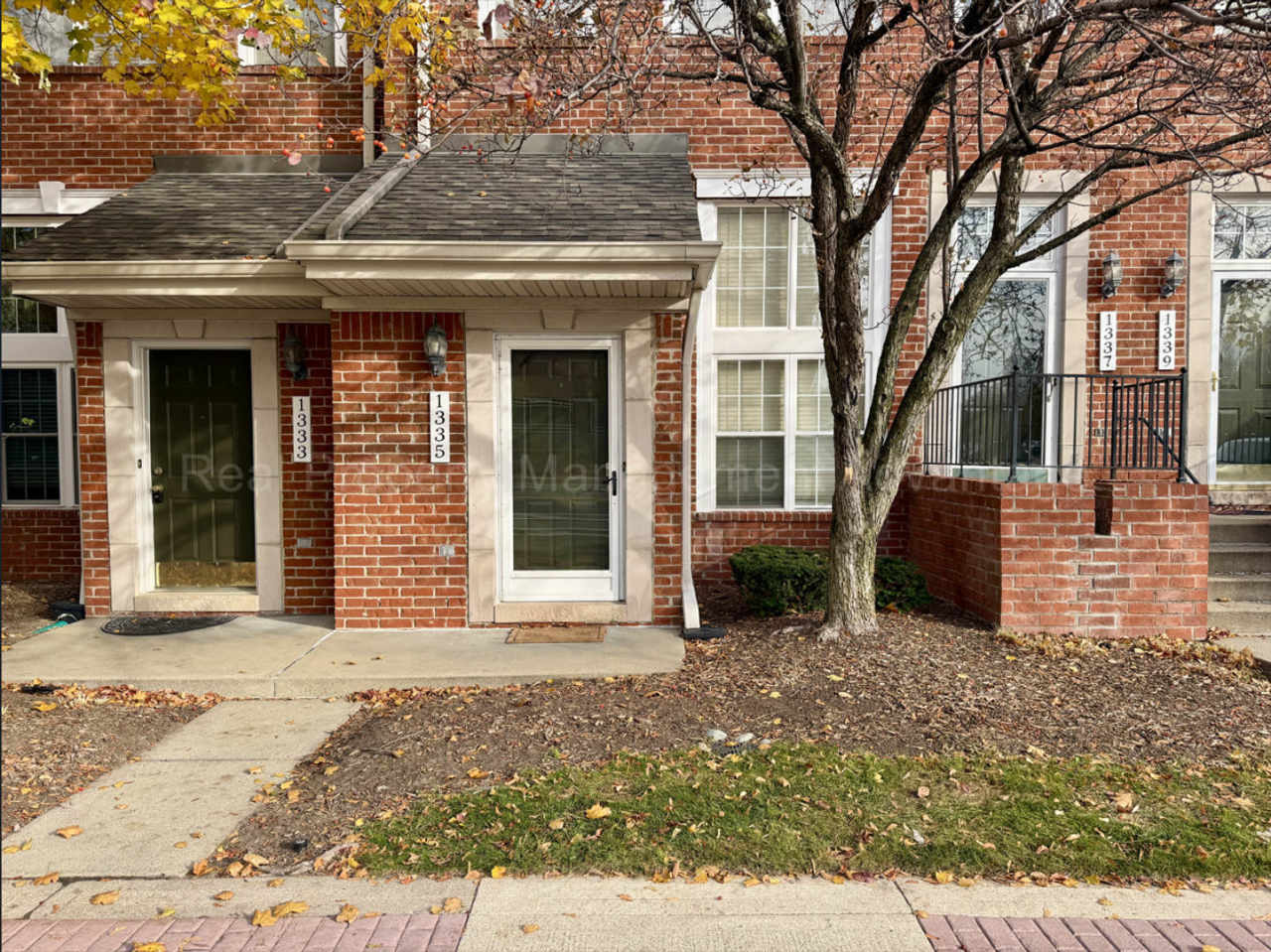 Modern 2-Bedroom Condo Near Everything in Downtown Royal Oak