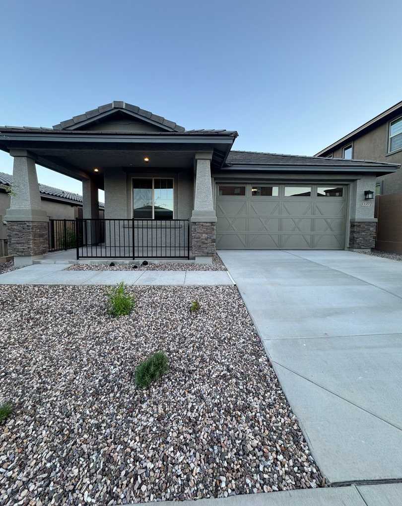 Brand new home in Vistancia/ $500 off move in by 11-1-2025**