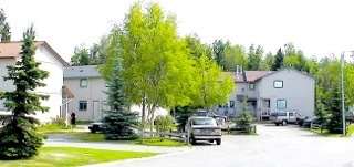 Beautiful spacious ground level 2 bed 1 bath unit with washer and dryer