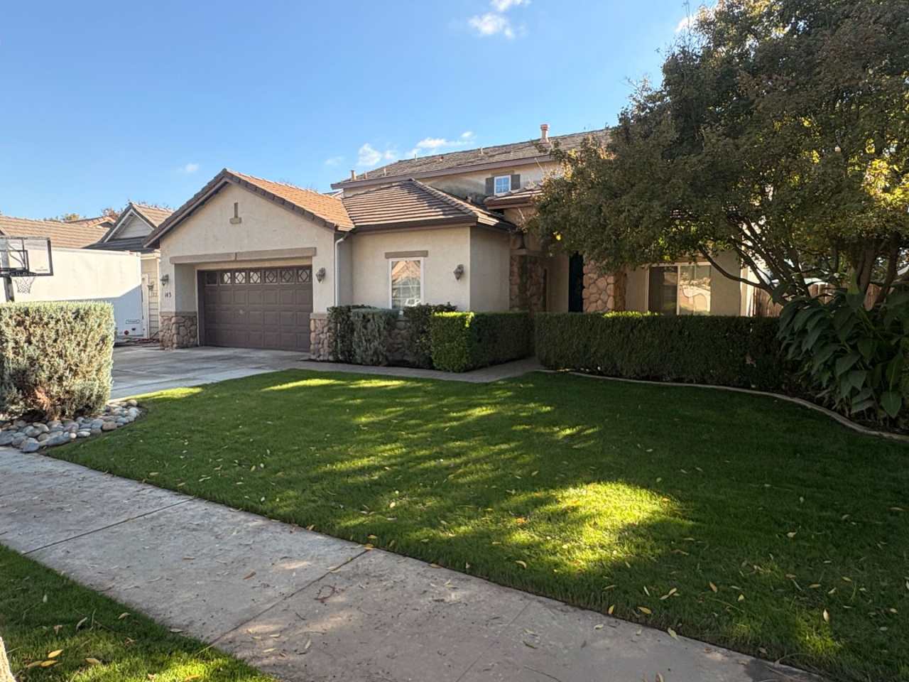 Lovely 5 Bedroom Home