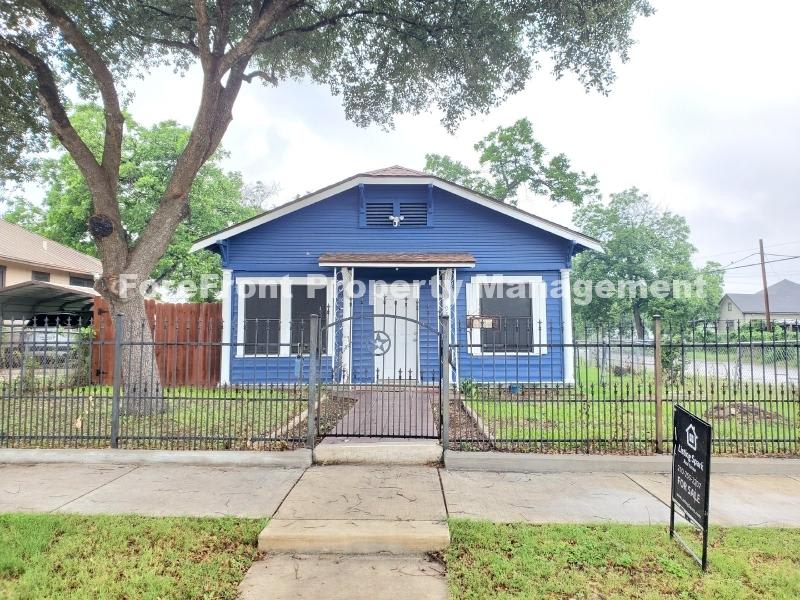933 Lamar St.