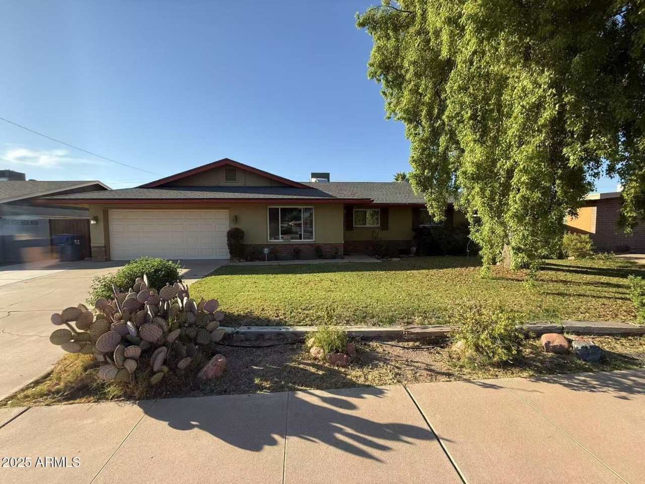 1162 E Alameda Drive