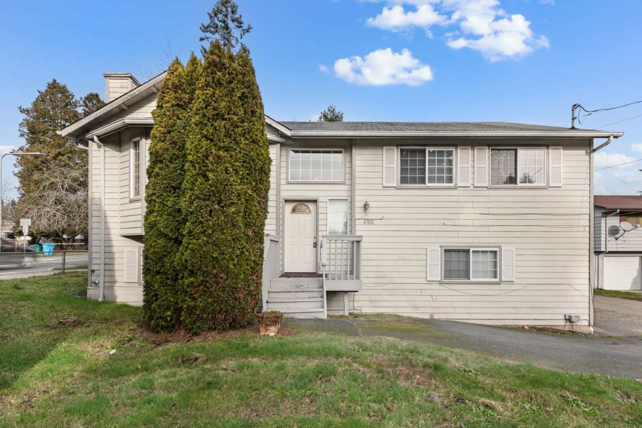 Newly remodel 4 bed 3 bath home in Shoreline