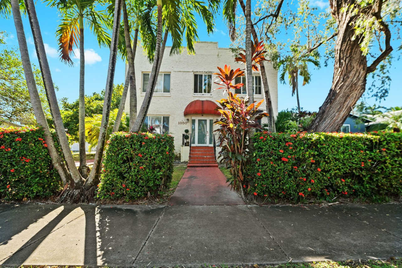 1350 Tyler St Hollywood, FL 33019