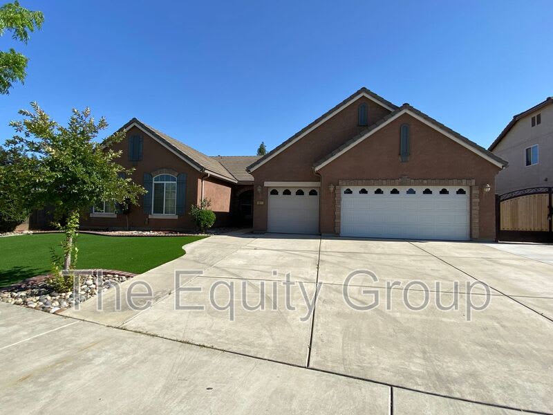 4911 West Elkhorn Ave