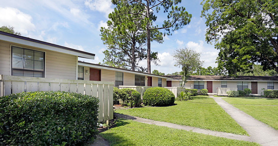 Stonewood Apartments