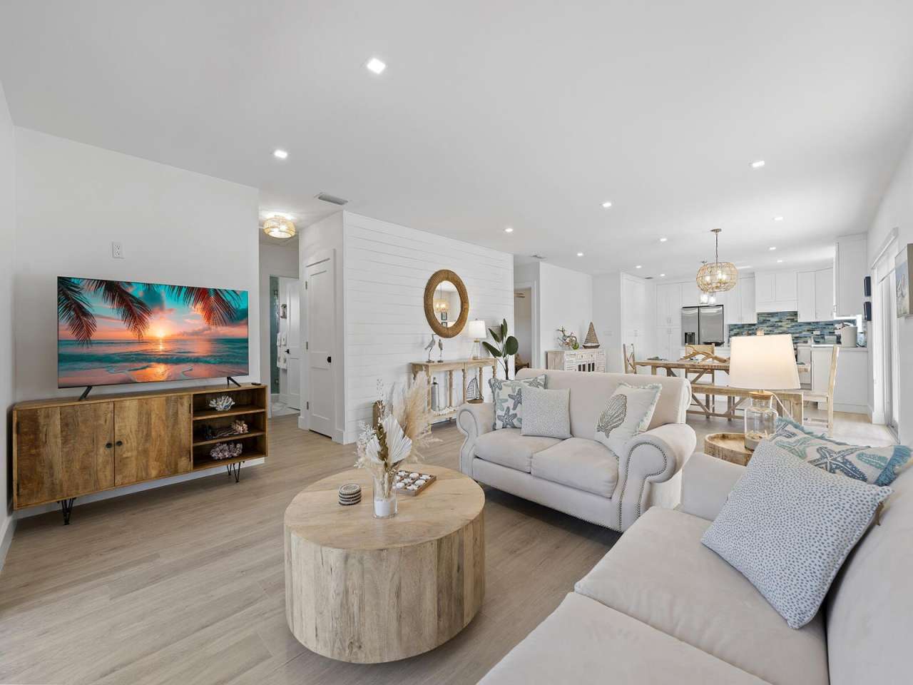 22 Atlantic Boulevard