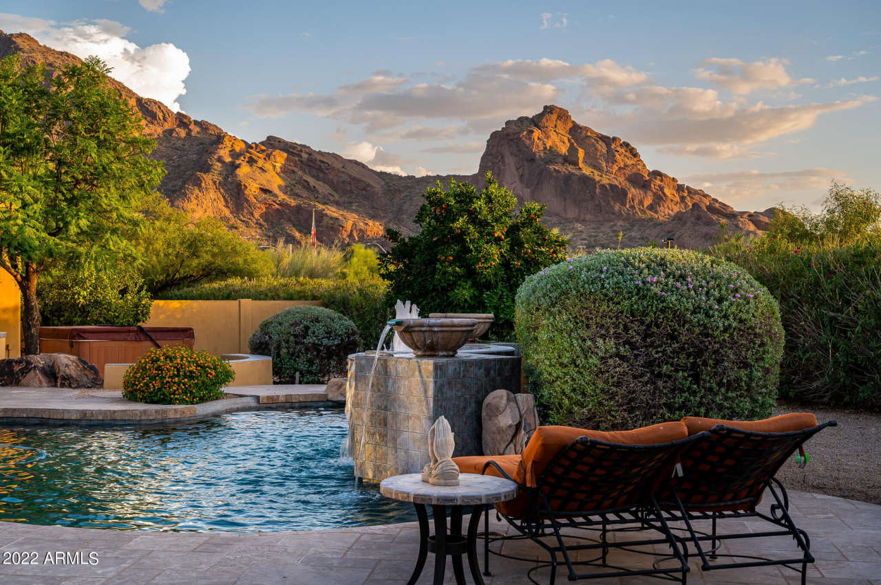 6570 N Lost Dutchman Road