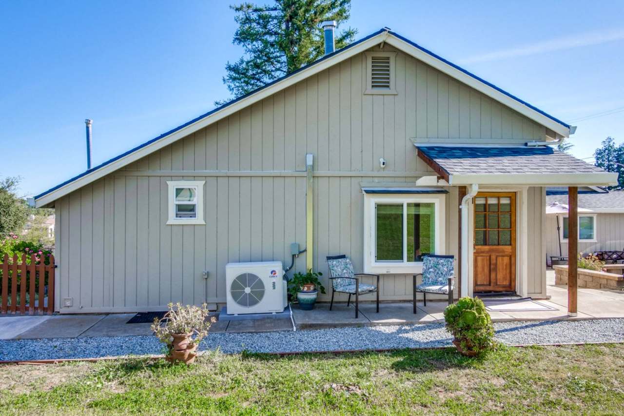 Must See 1 Bed 1 Bath Cottage in the heart of Almaden Valley!!!