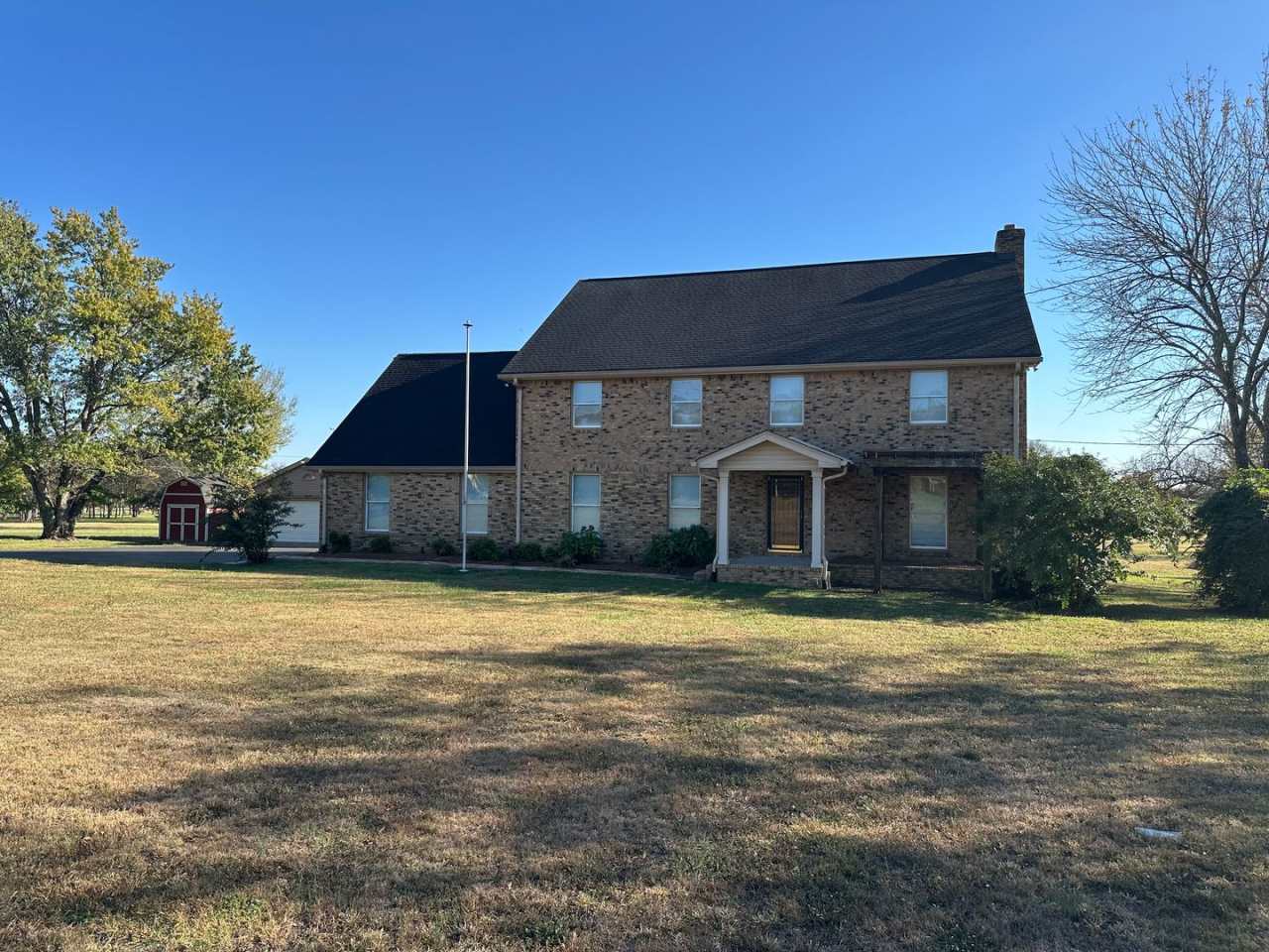 FOR LEASE - 4 Bed, 4 Bath, 5000sqft, 1.5 acres Home Lebanon, TN