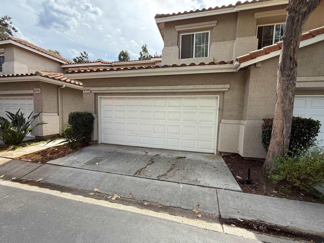 $675 Off First month's Rent - Cute Townhome near Camarillo High School