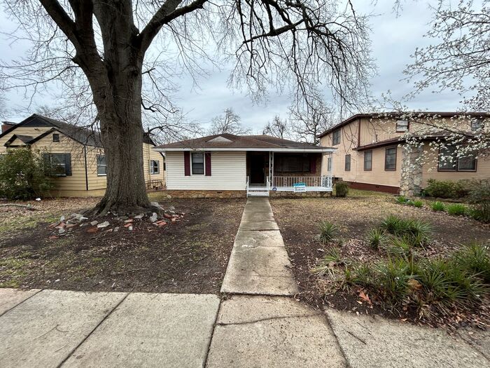 1820 Woodland Avenue Southwest