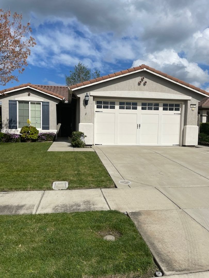 Charming 2-Bed, 2-Bath Home in Del Webb at Woodbridge – 55+ Active Community!