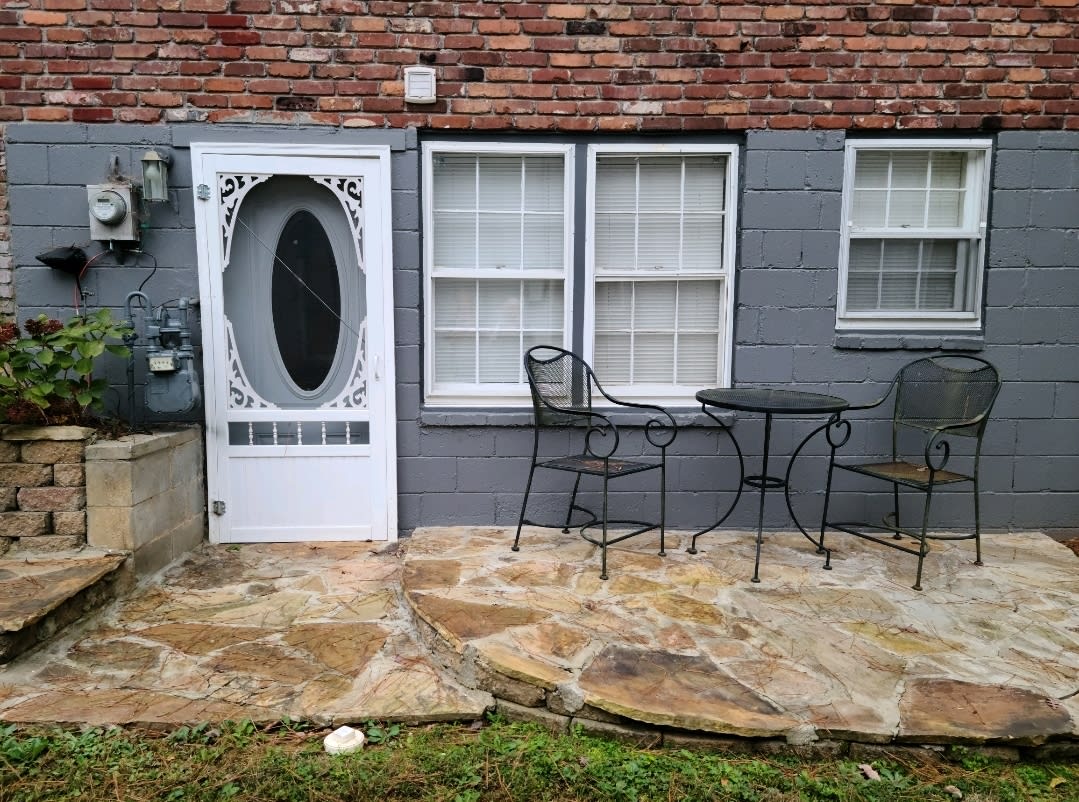 1882 Bruce Road Northeast