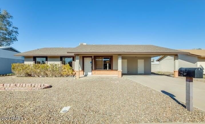 2536 E Commonwealth Circle