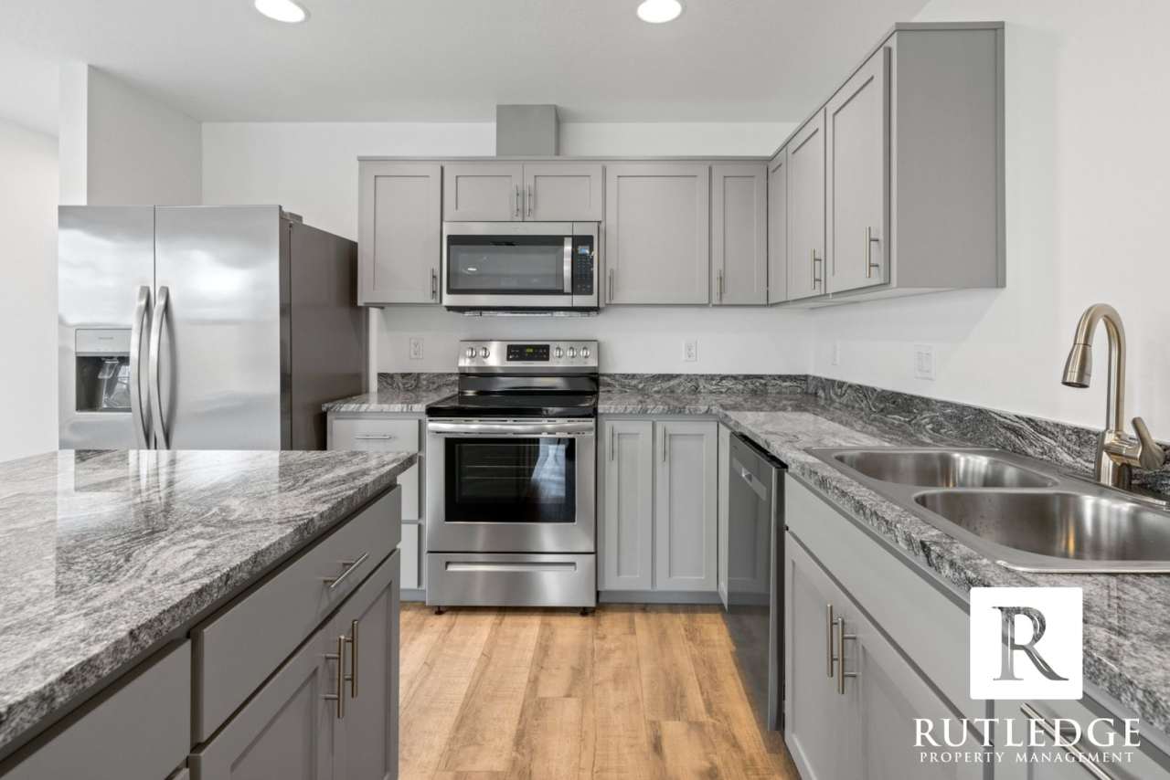 3 Bed/2.5 Bath Townhome in Medford