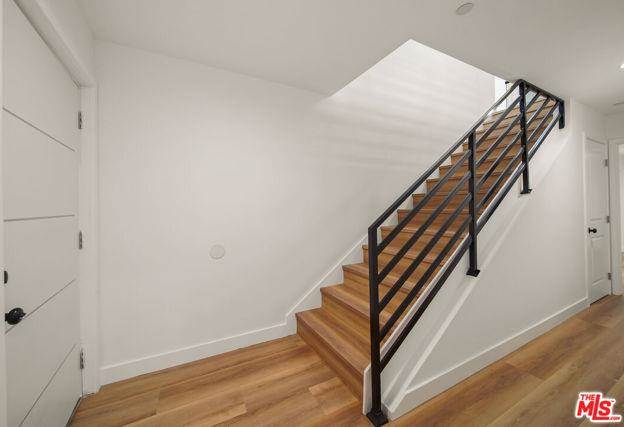 8664 Cadillac Avenue