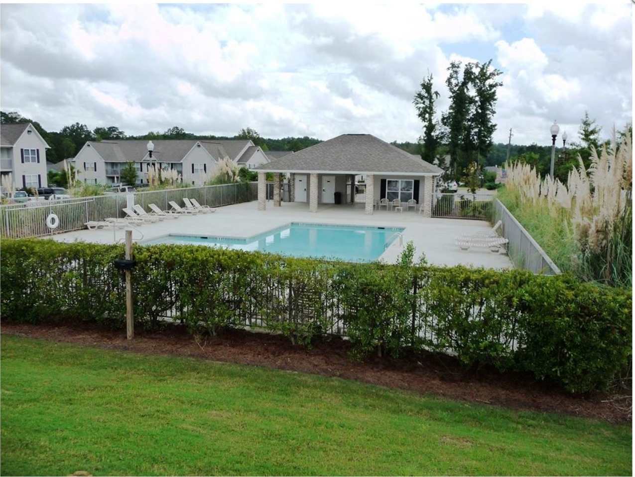 Southern Edge Condo, Unit 5-102