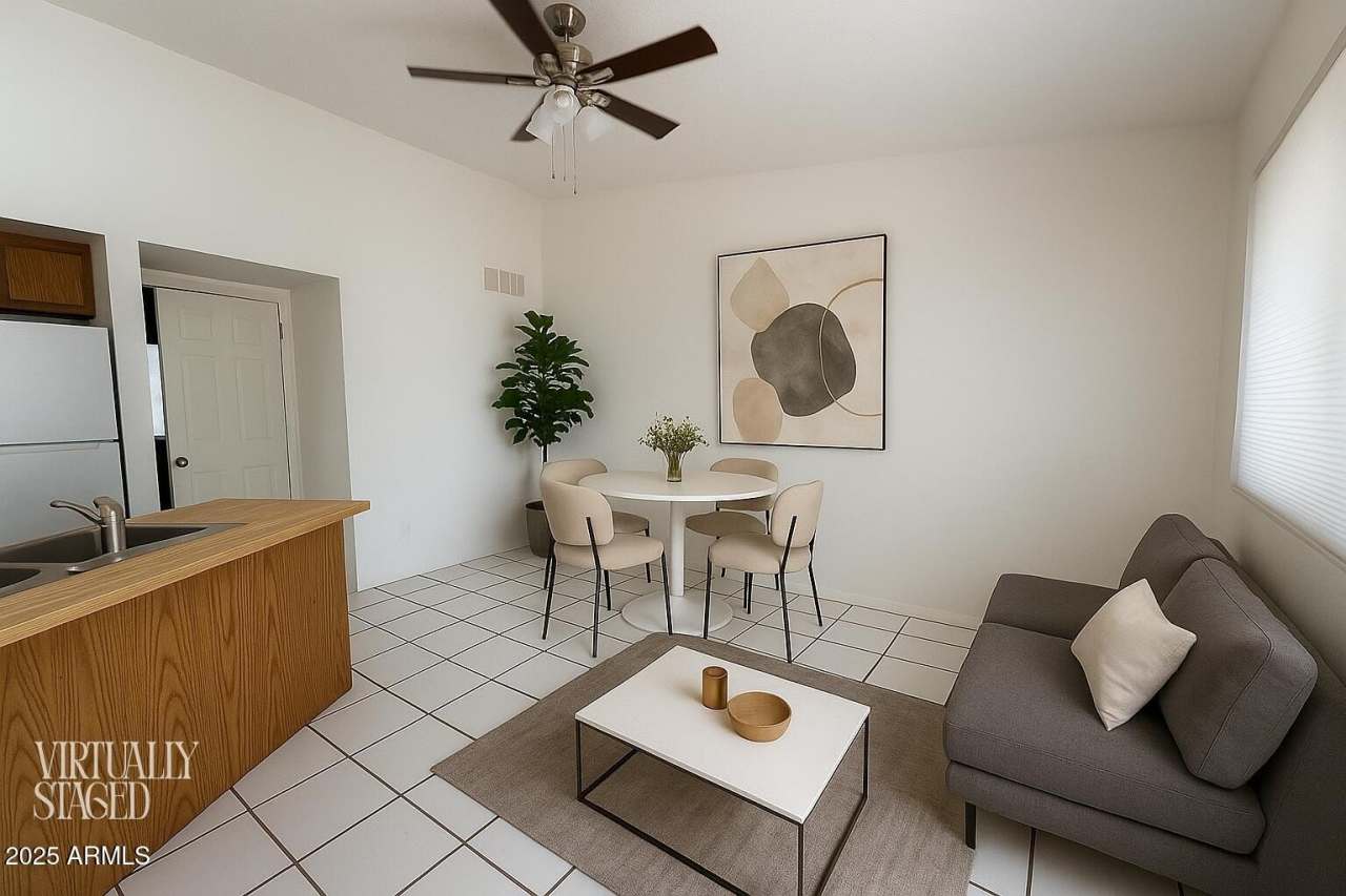 302 S WESTFALL Avenue