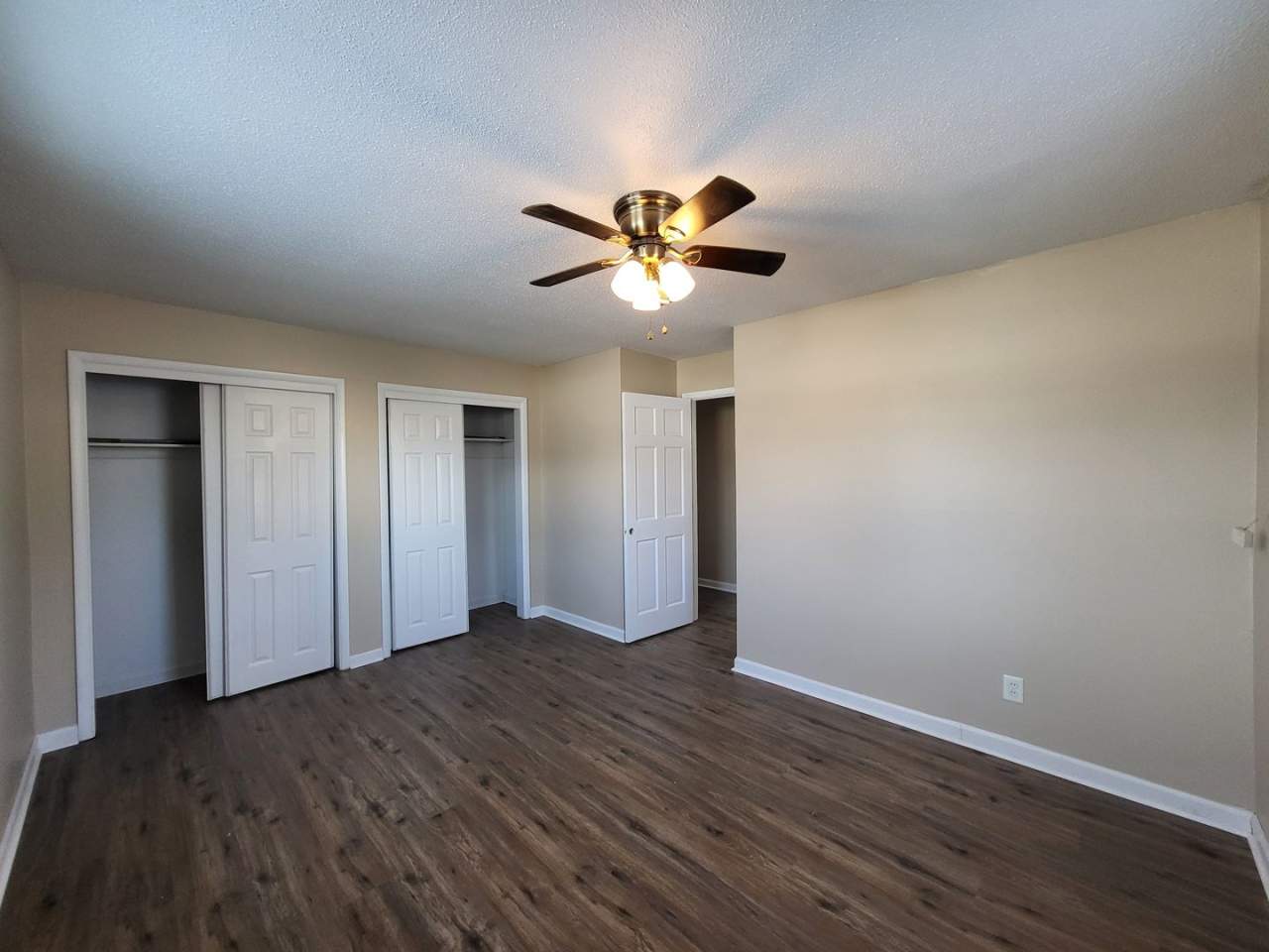 206 3rd Avenue Southeast