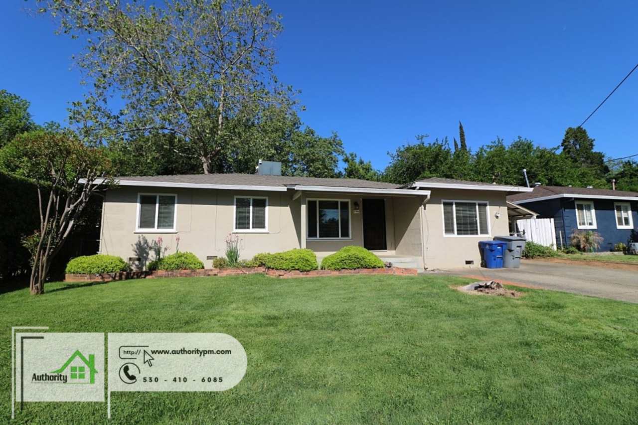 2946 West Way | Great Size Home