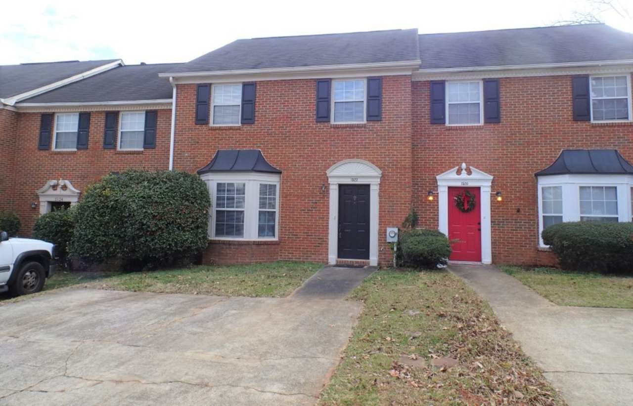 Welcome to Smyrna! Prime location, newly renovated, private fenced backyard, must see!