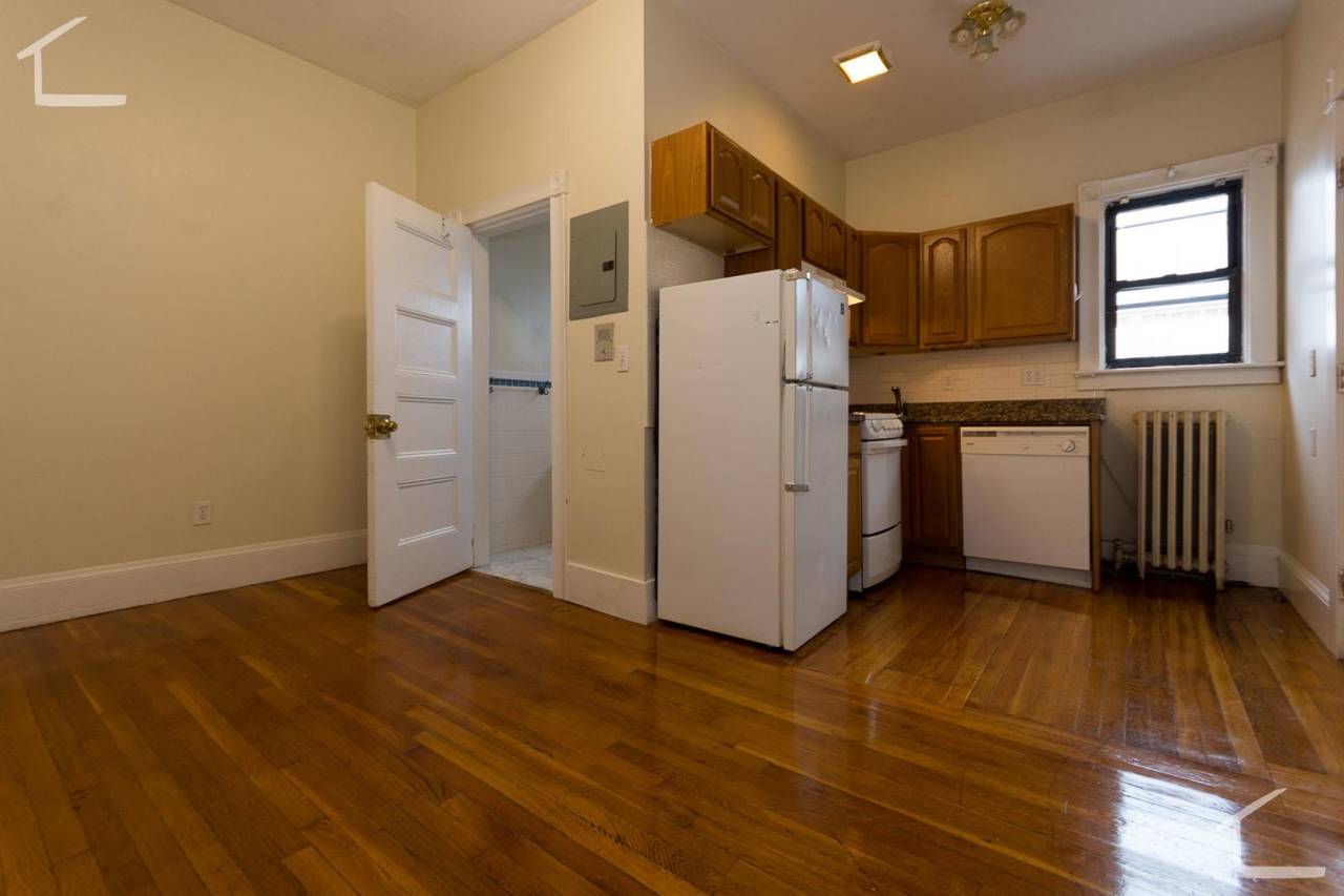 40 Bay State Rd #5F Boston MA 02215